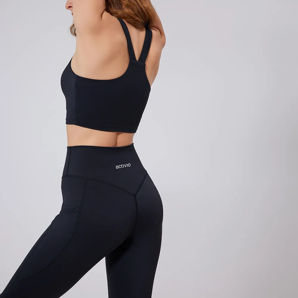 Leggings with side pockets
