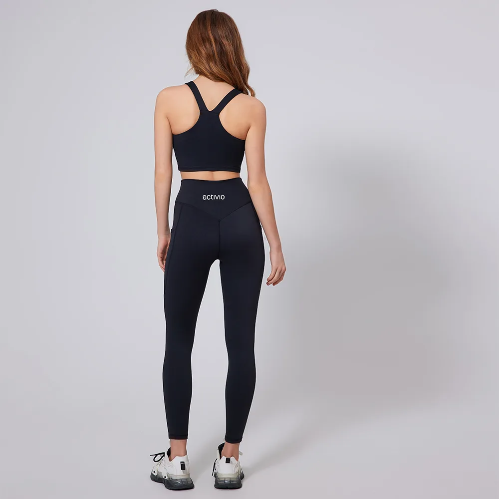 Leggings with side pockets