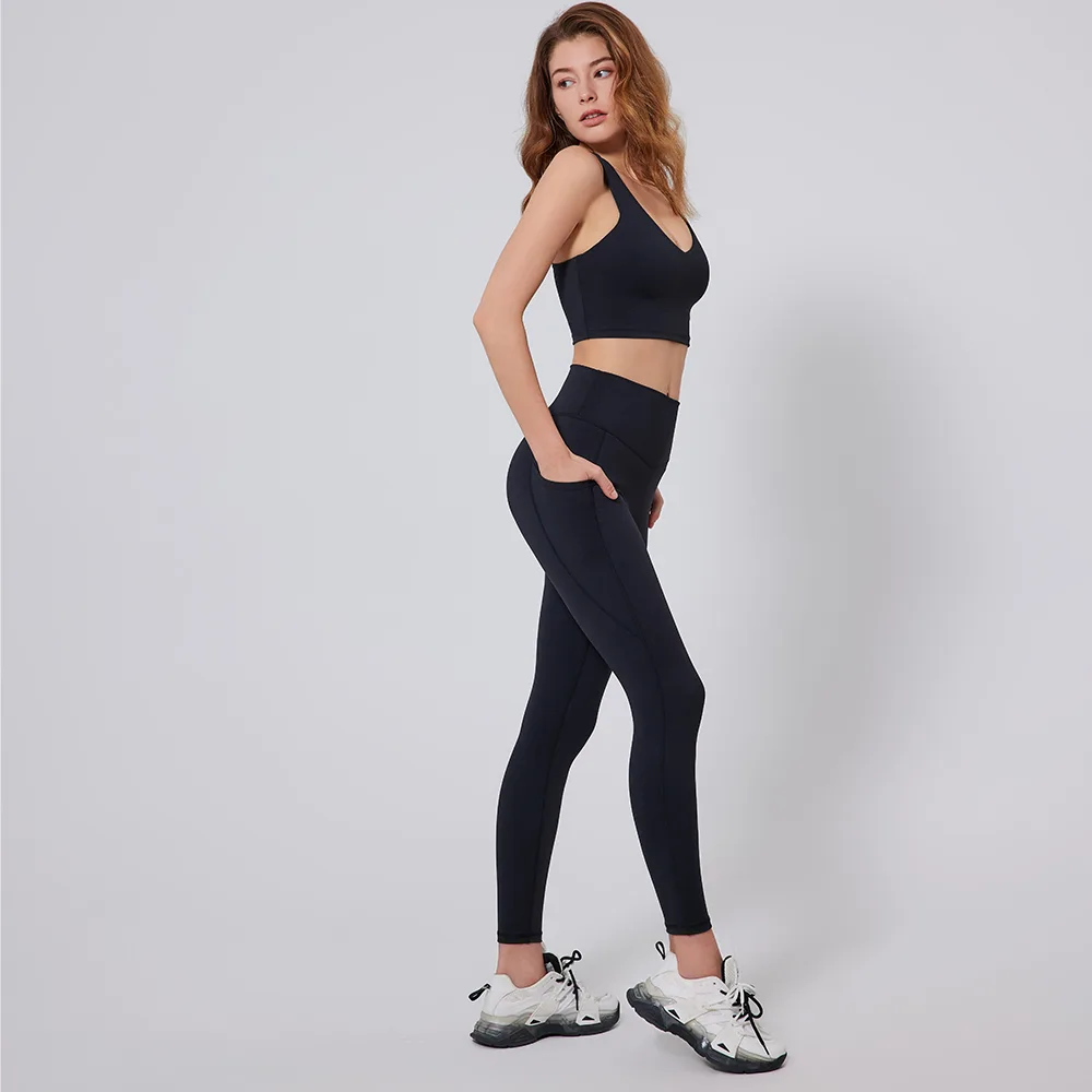 Leggings with side pockets