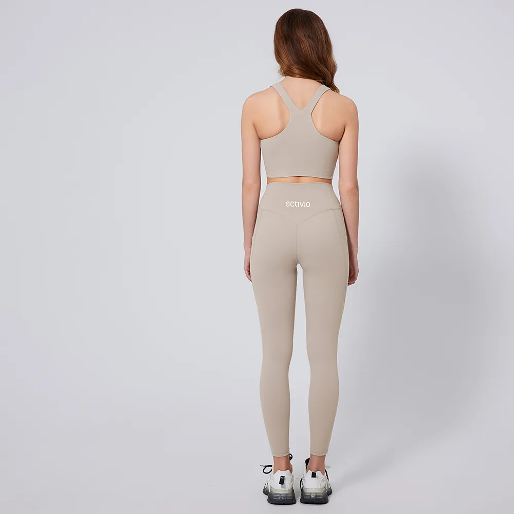 Leggings with side pockets