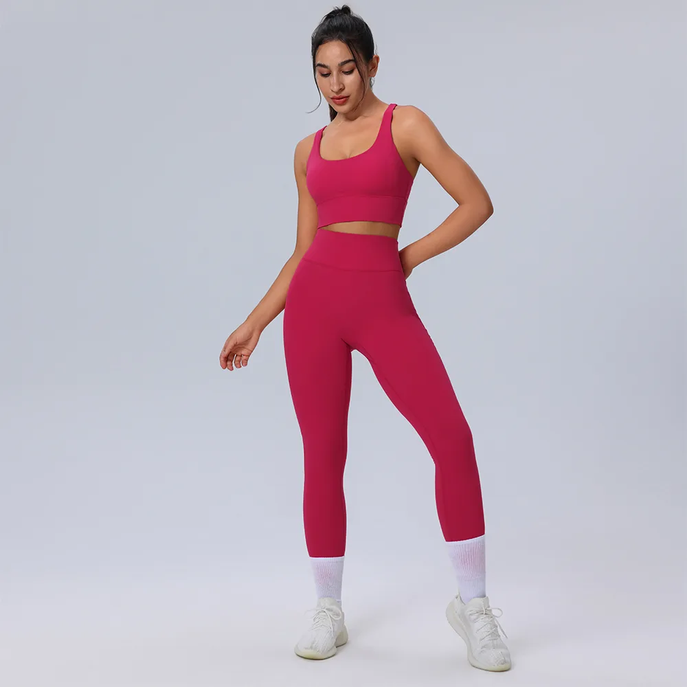 red-smooth-leggings-2