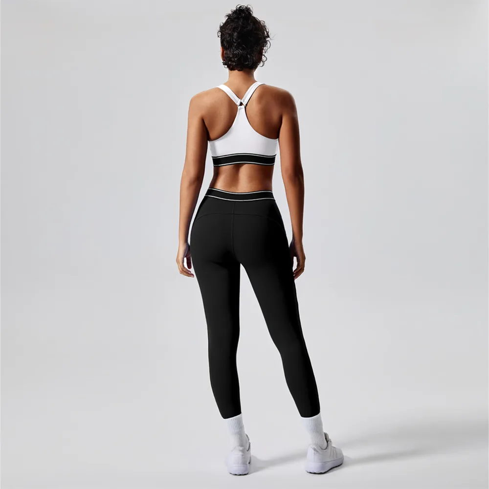 workout-black-and-white-set-back